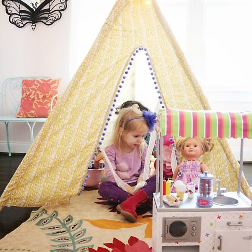 Making a Tee Pee Tent out of a Queen Sheet