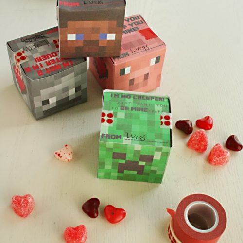 Minecraft Valentine 3-D Cube Box