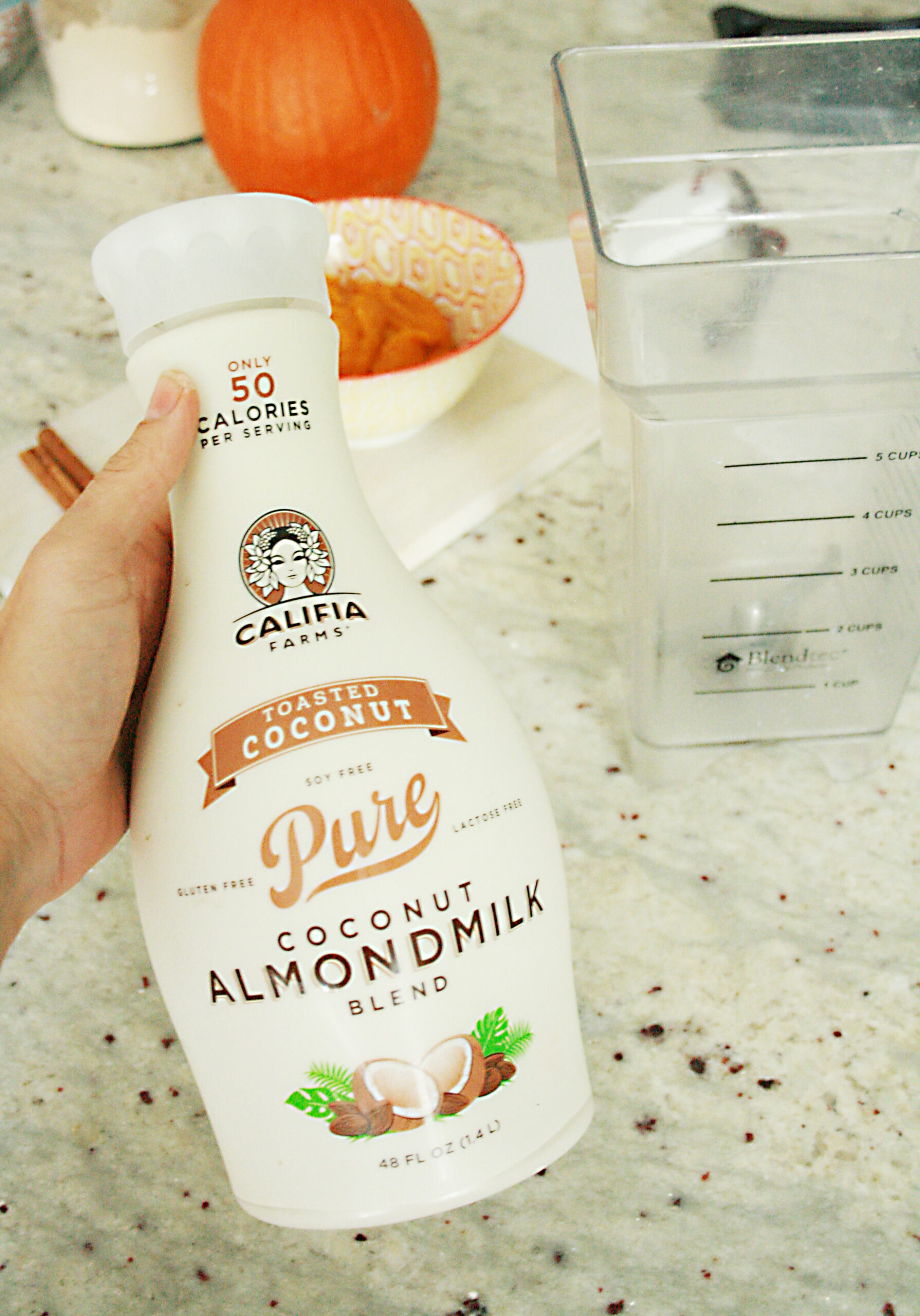 Healthy pumpkin protein shake that tastes so good that you would think you are eating pumpkin pie. Pumpkin Pie Protein Shake! || Darling Darleen Top CT Lifestyle Blogger