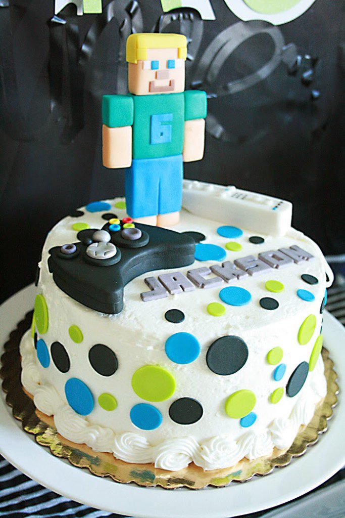 minecraft birthday cake, video game controller cake, xbox birthday party