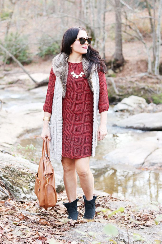 Shift Dress Outfit with Brown Bag | Darling Darleen shift dress outfit fall brown bag darleen meier jewelry