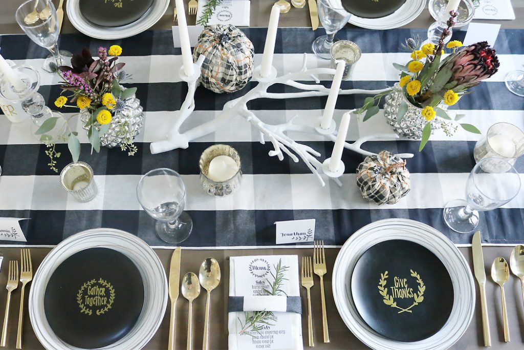 simple thanksgiving table setting decorations