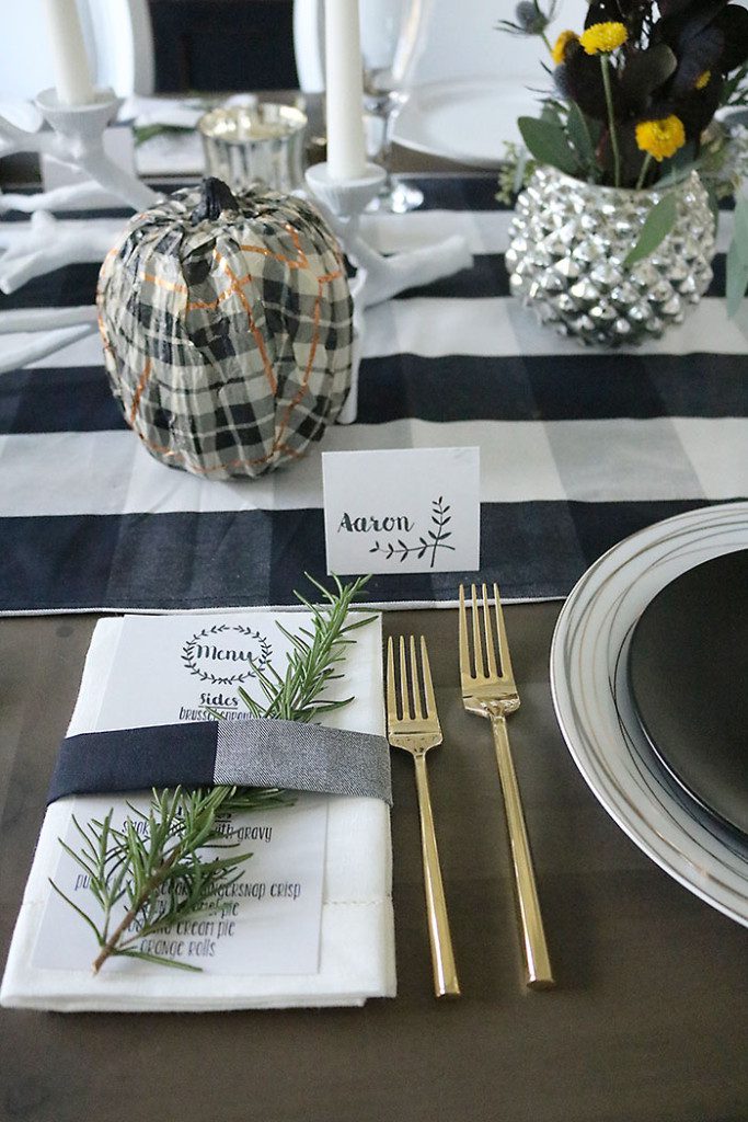 thanksgiving-menu-table-setting