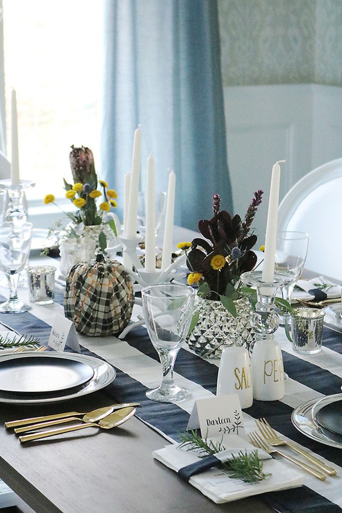 thanksgiving-table-setting-idea-plaid-black-and-white