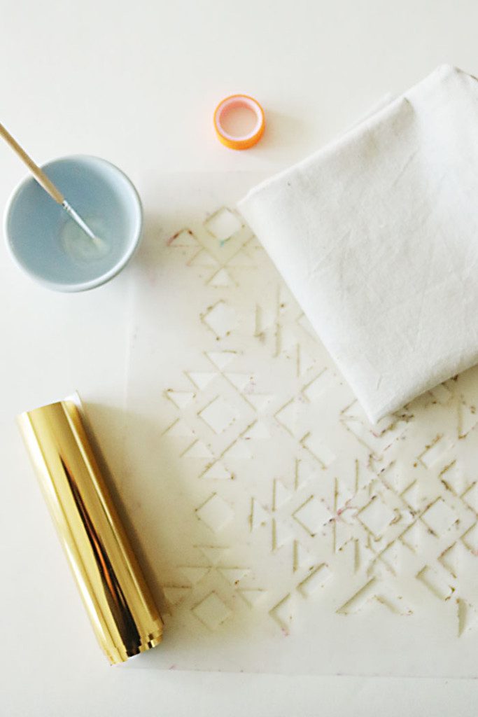 diy-gold-foil-stencil-pillow-supply-pic