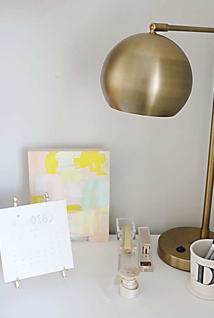 2016-desk-calendar-with-brass-lamp