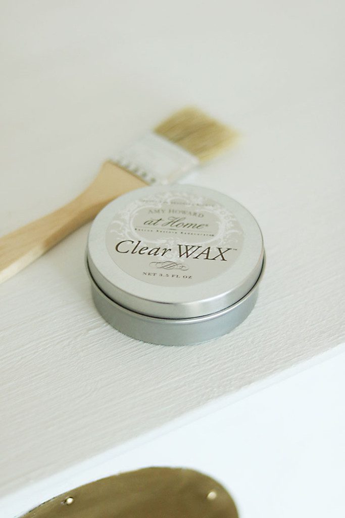 amy-howard-clear-wax-with-one-step-paint