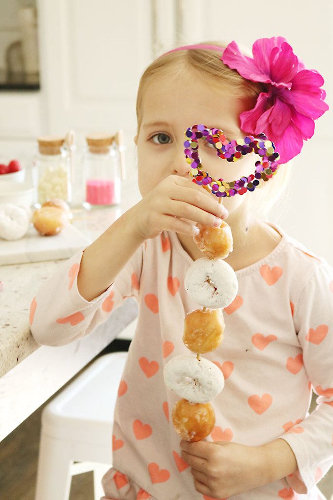 valentines-donut-confetti-heart-skewer