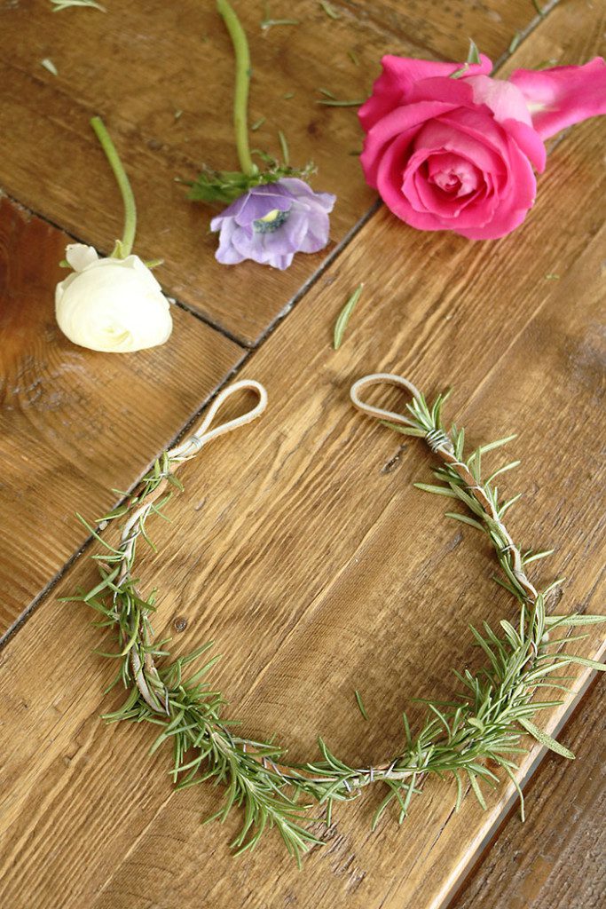 DIY-flower-crown-with-flowers-and-rosemary