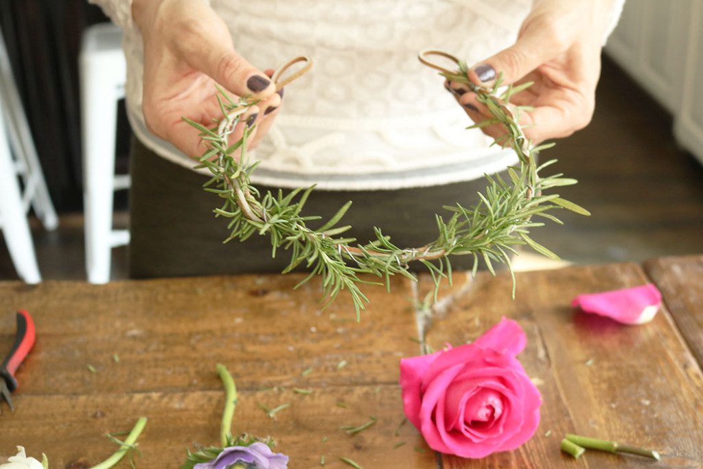 DIY-flower-crown-with-just-leaves