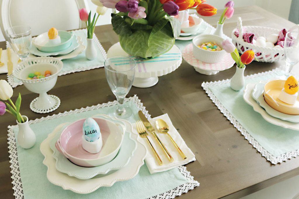 Easter-table-with-pastel-colors, Easter-table-decorations, spring easter table decorations, easter tablescapes, easter table settings, DIY easter, simple easter table, easter centerpieces, ideas, christian, spring, cheap, cute fun easter place settings