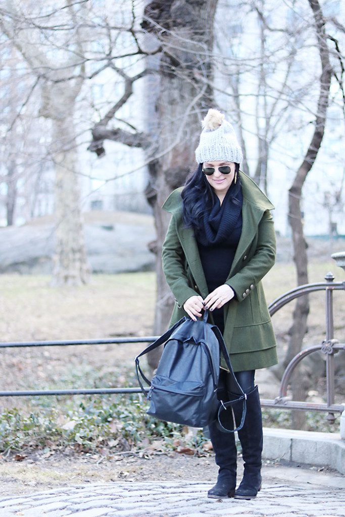 army-green-winter-coat-with-ray-bans-sunglasses