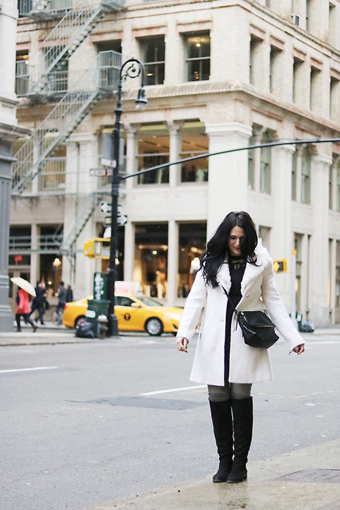 new-york-fashion-winter-outfits, new york city winter fashion street style, white coats, soho styling