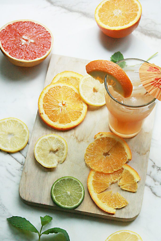 citrusslicesandgrapfruitlemonade