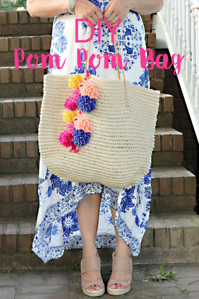 diy-pom-pom-bag, tassel tote bag diy, pom pom making, yarn pom pom, tassel diy bag, summer beach bag