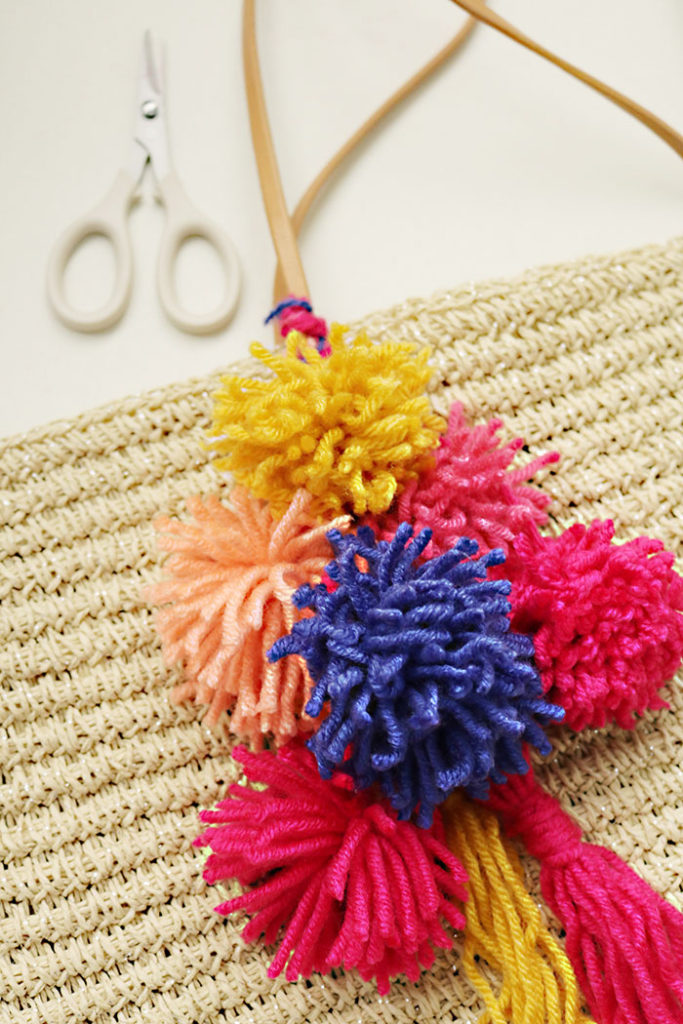 pom-pom-diy-bag