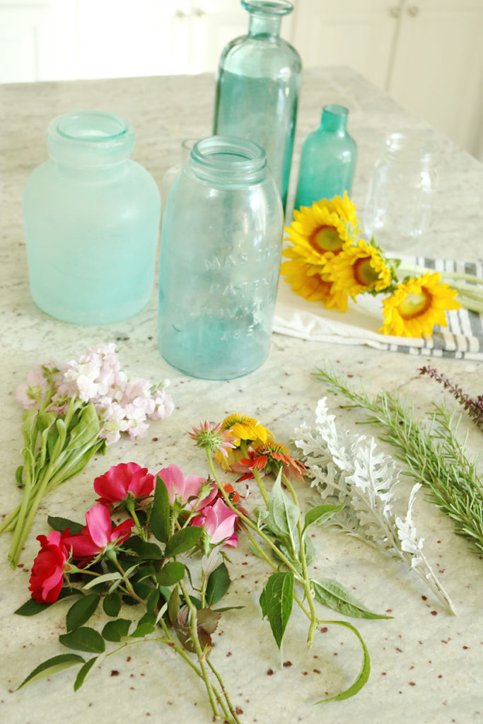 5-minute-flower-arrangment-jars