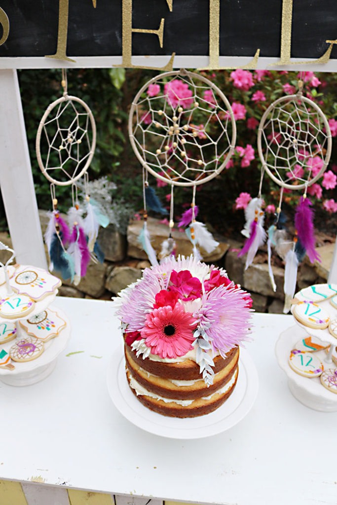 boho-birthday-cake-with-dream-catchers