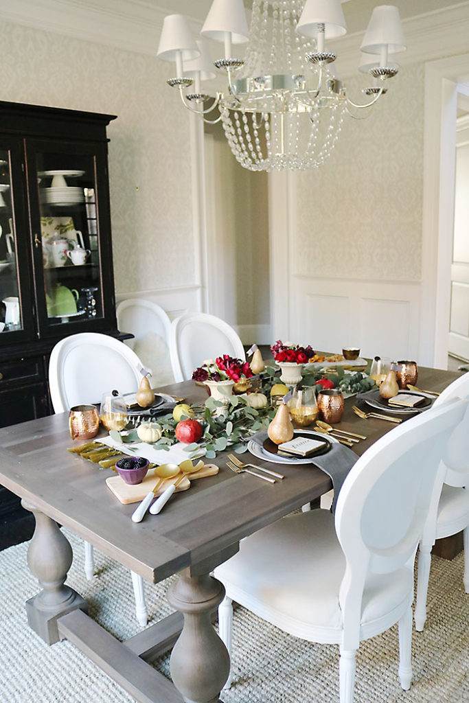 farm-to-table-fruit-centerpiece-thanksgiving-table
