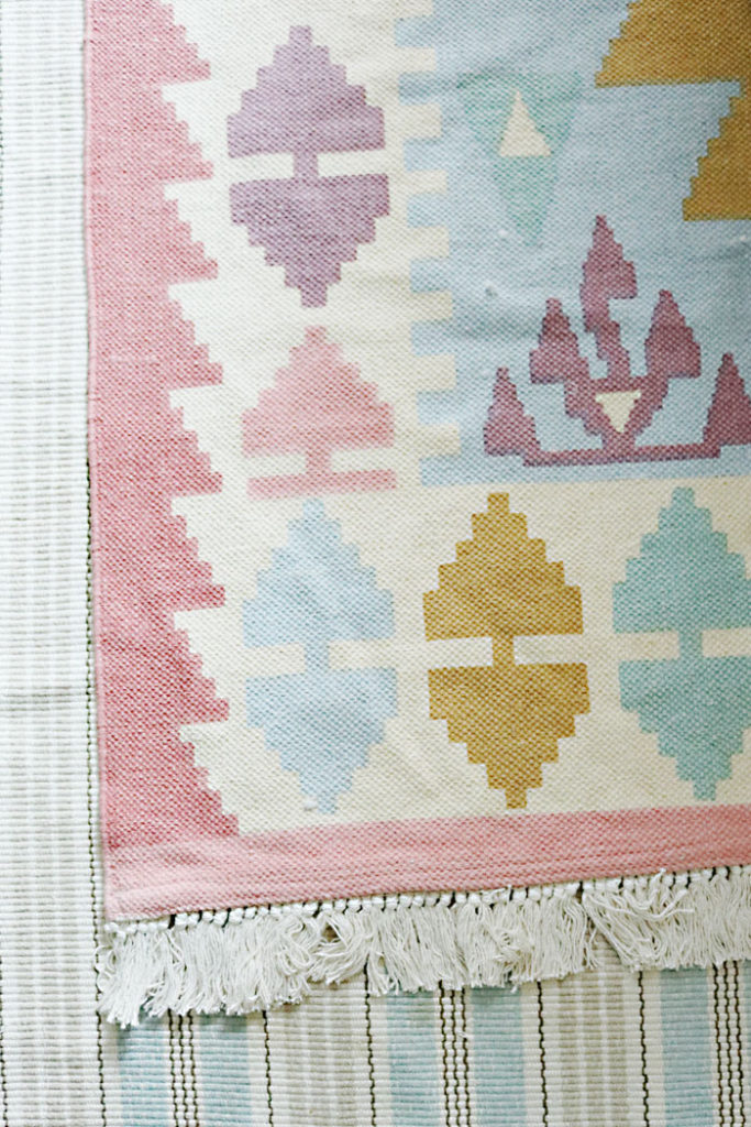 guest-bedroom-rugs