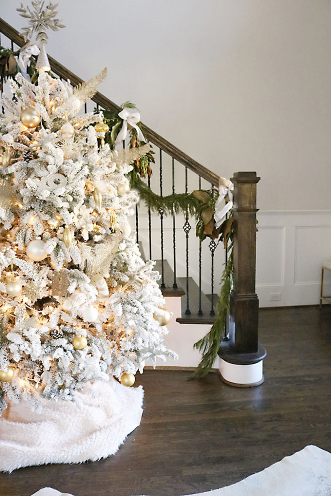 christmas-house-decorations-white-flocked-tree