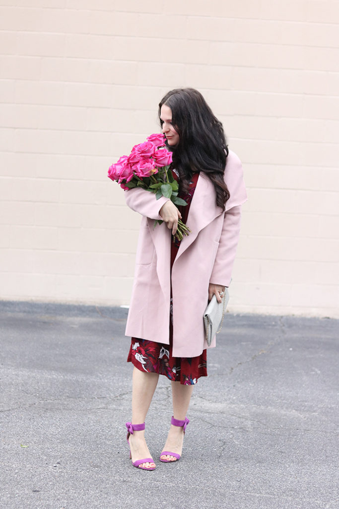 valentines day boho chic outfit, valentines outfit for women, floral dress for valentines day, copper theory dress, free people dress, pink roses, romantic feminine outfit for Valentines day date night, galentines outfit, shein wrap pink coat