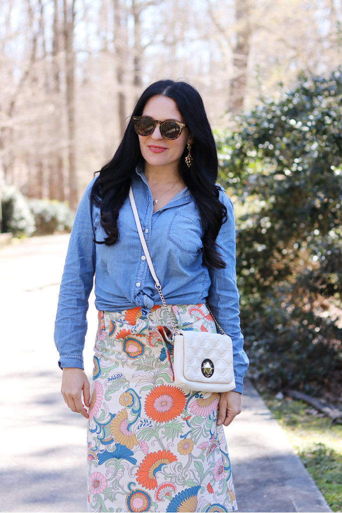 best spring floral skirts, spring floral skirts this season, spring fashion, j.crew, banana republic, kate spade quilted bag, spring fashion 2017, chambray shirt and floral skirt