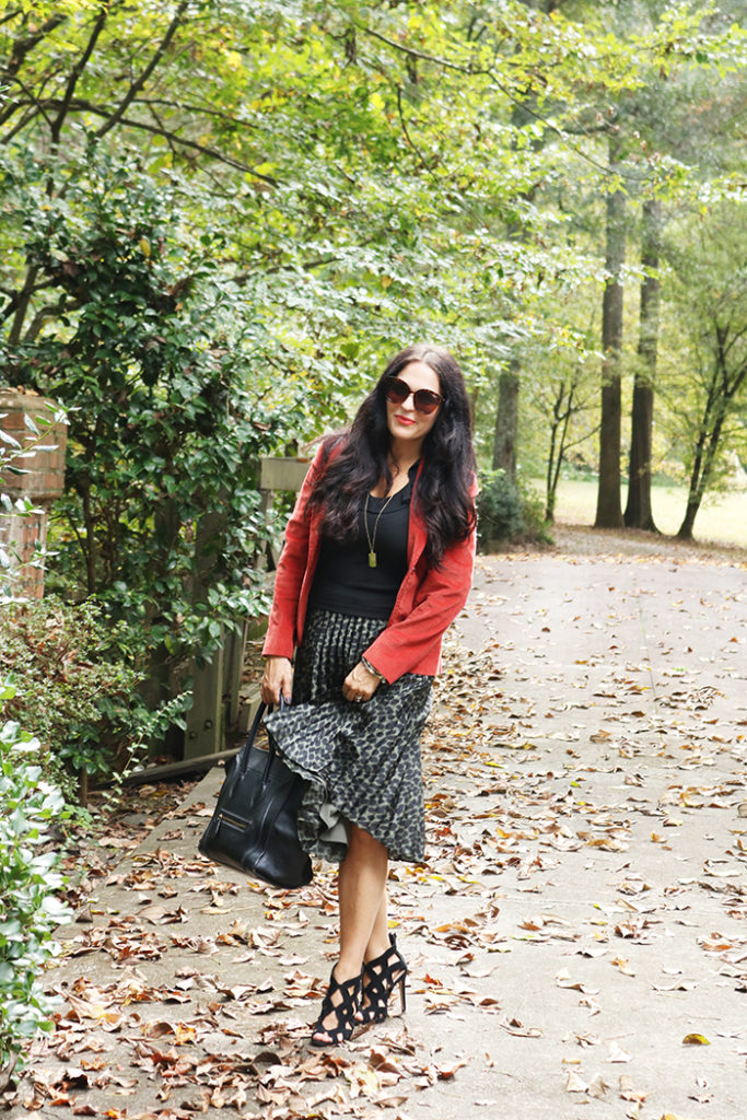 Classy Fall Outfit - Darling Darleen