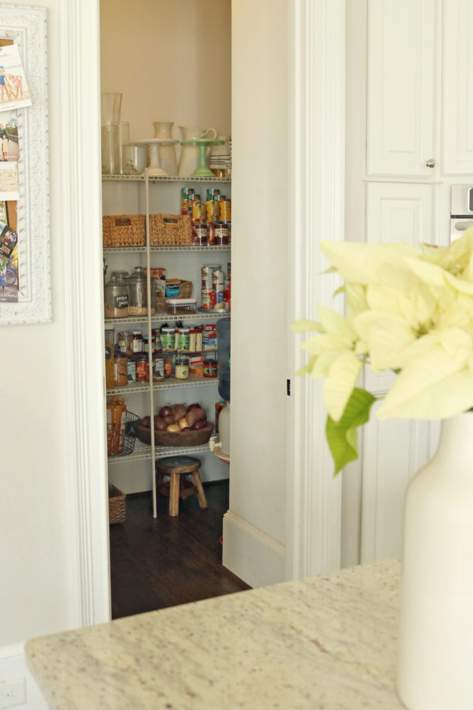 5 Tips for an Organized Pantry || Darling Darleen