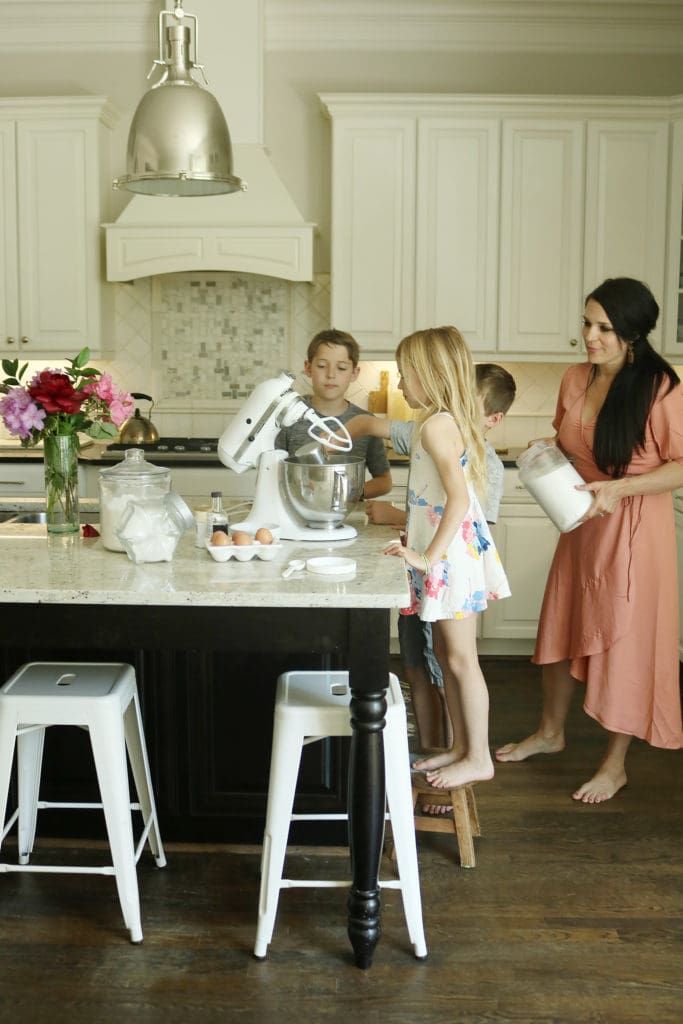 Help Big Kids Stay occupied during coronavirus outbreak with these fun indoor and outdoor activities! || Darling Darleen Top Connecticut Lifestyle Blogger #coronavirus #bigkidactivities