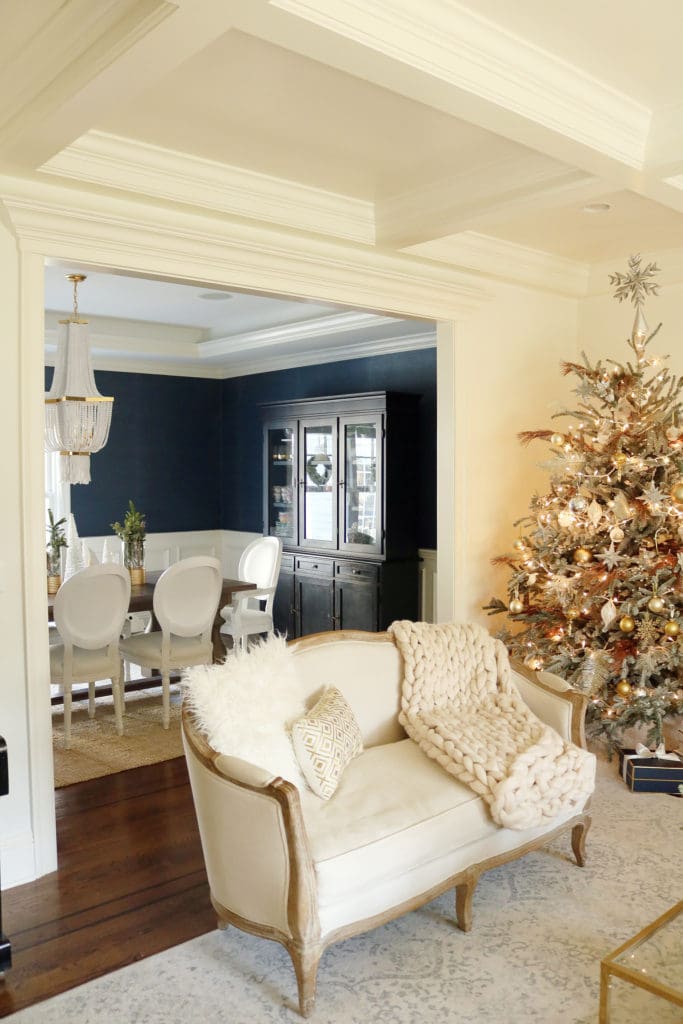 A New England Christmas on a Budget with Simple, DIY decorating ideas | Darling Darleen