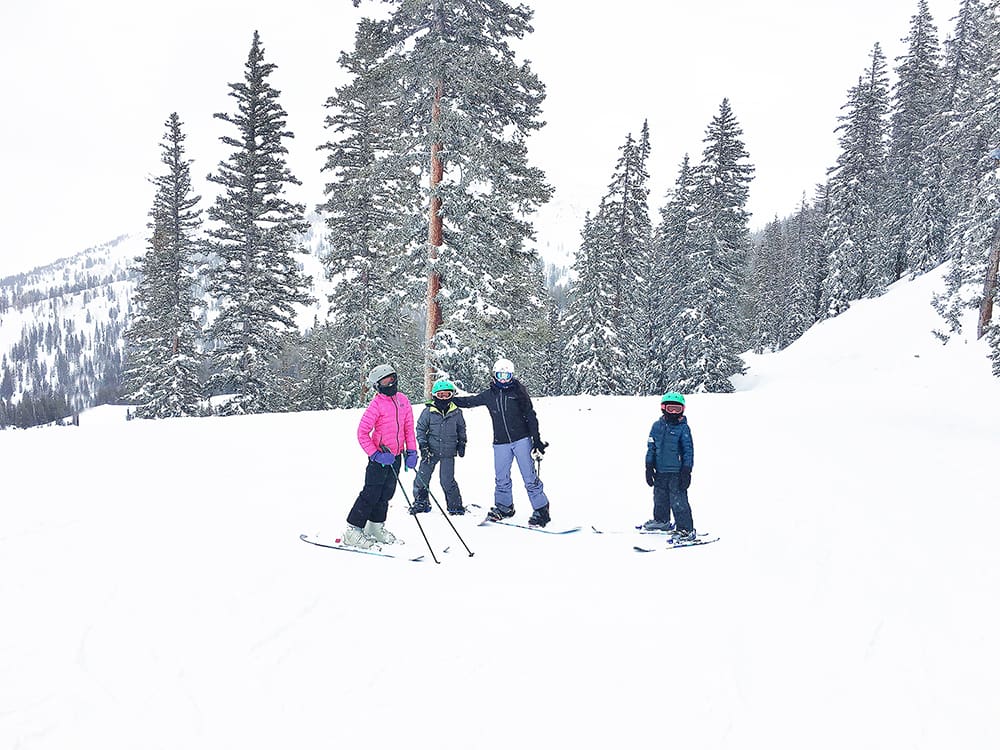 These Best Ski Gear for Kids will help you know what Gear to Buy and Rent this winter || Darling Darleen #skigear #kidsskigear