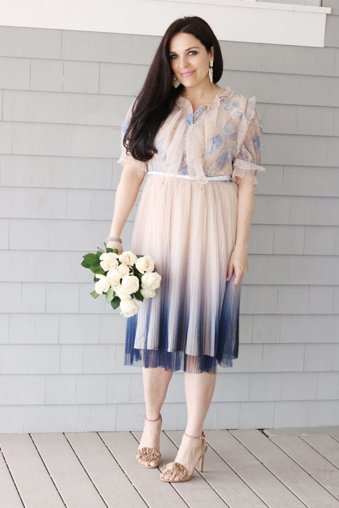 My picks for the best and cutest Easter Dresses under $100 that you will want to wear all throughout spring and summer!  Best spring dresses.  || Darling Darleen #easterdress #under100
