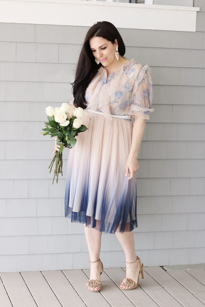 My picks for the best and cutest Easter Dresses under $100 that you will want to wear all throughout spring and summer!  Best spring dresses.  || Darling Darleen #easterdress #under100