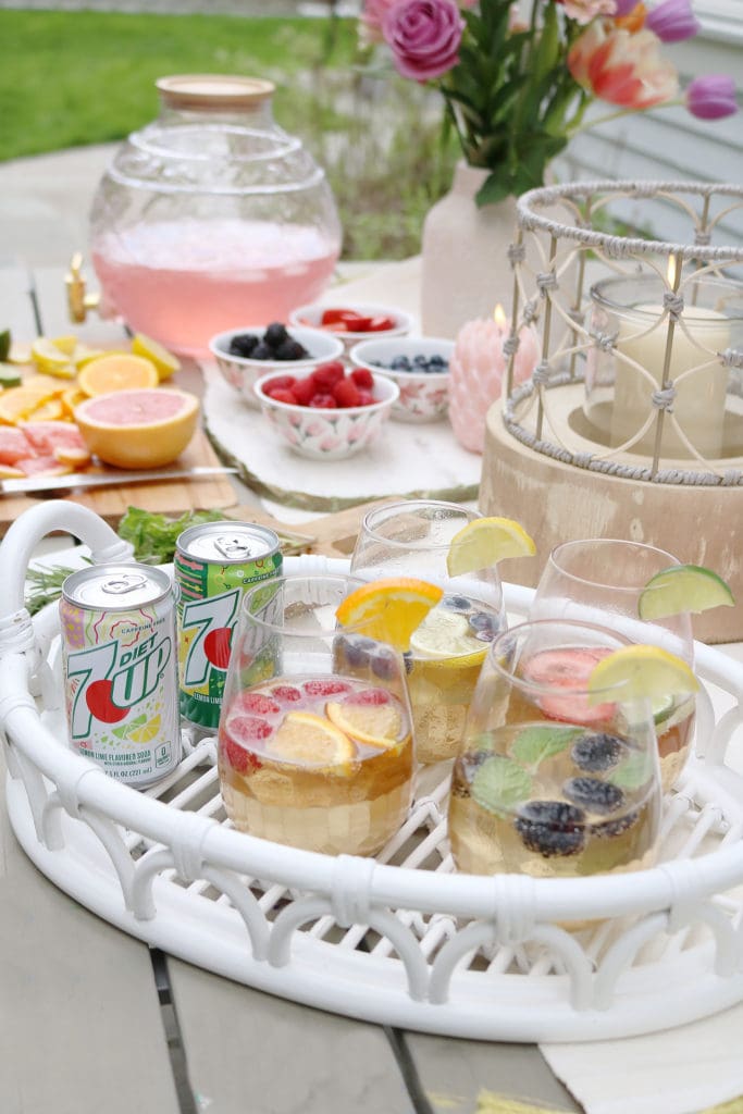 summer fruit drink recipes with 7UP, mixed fruit drink ideas with 7UP found at Krogers, summer backyard party ideas, mixing drink table for summer barbecue parties, 7UP drink mix ideas || Darling Darleen