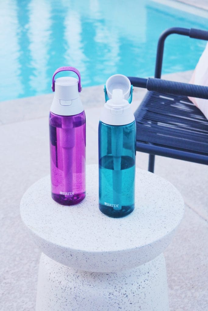 Take your Brita Filtering Bottle poolside for cleaner and cooler water || Darling Darleen