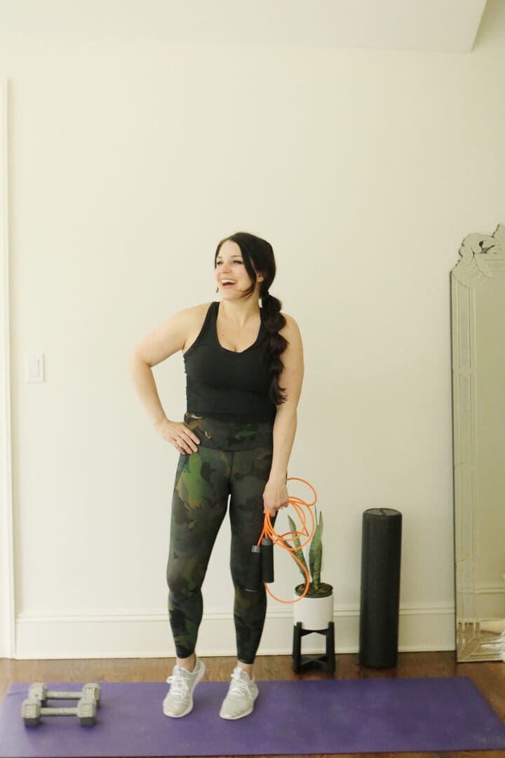 Stuck at home? Here are the best of the best must-haves for home exercise equipment that will work that booty without leaving the comfort of your home. || Darling Darleen Top Lifestyle Blogger #homeexercise #homefitnessequipement #darlingdarleen