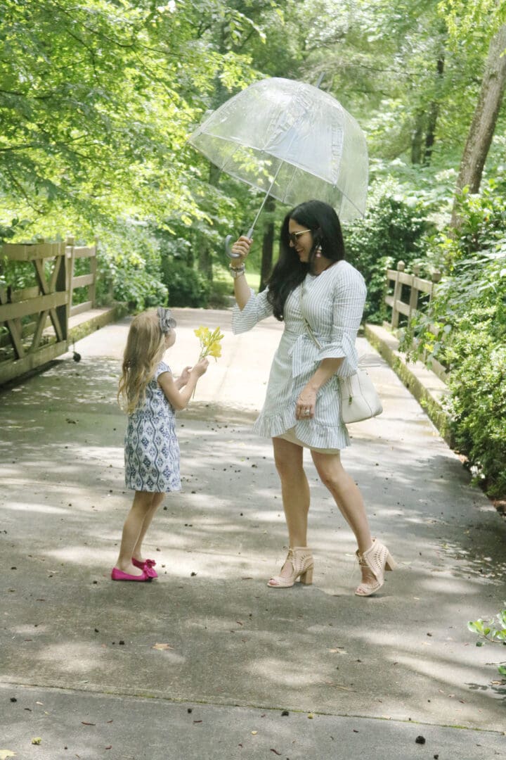 Sharing Simple Mother's Day Tips and Gifts to bring a smile to All Mothers this Year || Darling Darleen Top Lifestyle Connecticut Blogger #mothersday #mothersdaytips #mothersday2020