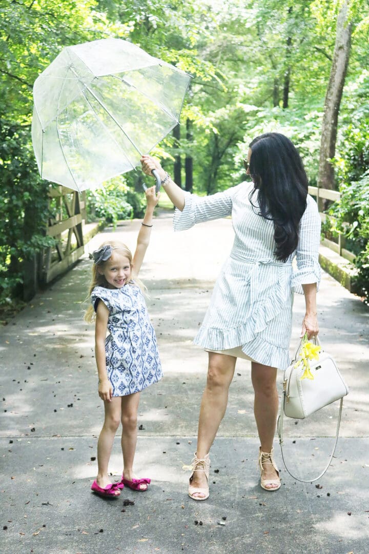 Sharing Simple Mother's Day Tips and Gifts to bring a smile to All Mothers this Year || Darling Darleen Top Lifestyle Connecticut Blogger #mothersday #mothersdaytips #mothersday2020