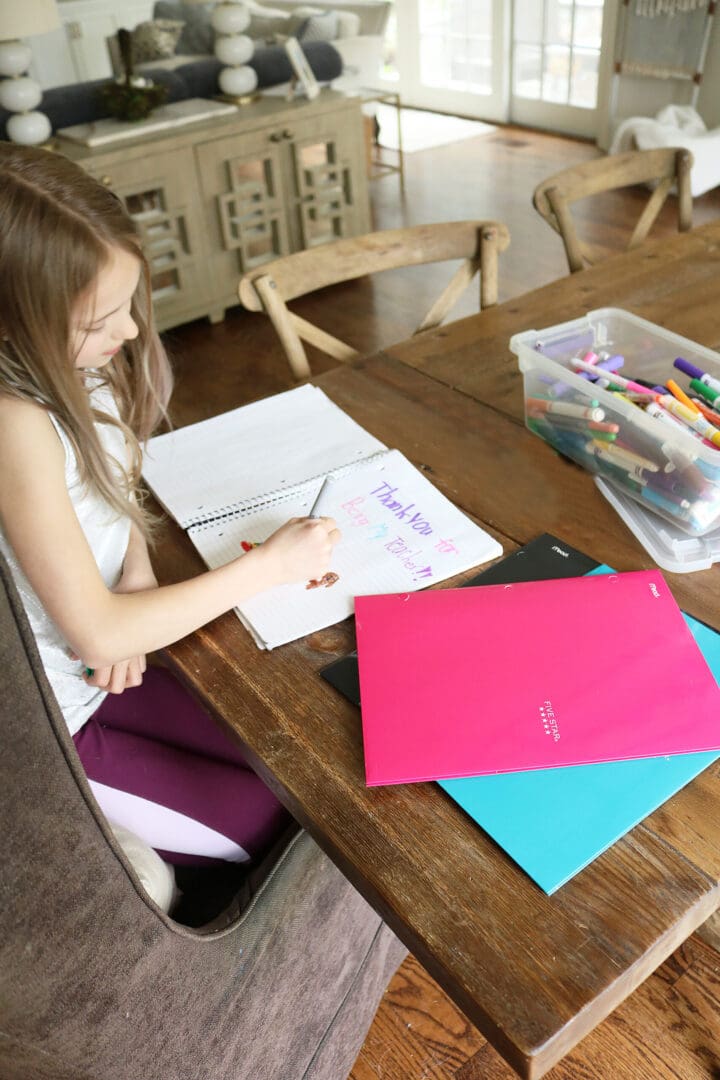 7 Tips for a Virtual Teacher Appreciation Week to thank them from a distant || Darling Darleen Top Lifestyle Blogger