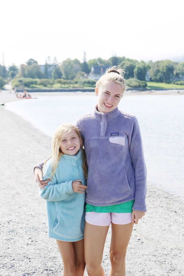 Hiking Bar Harbor Island Land Bridge with Kids.  || DarlingDarleen.com Top Lifestyle CT Blogger Darling Darleen #acadia #acadianationalpark