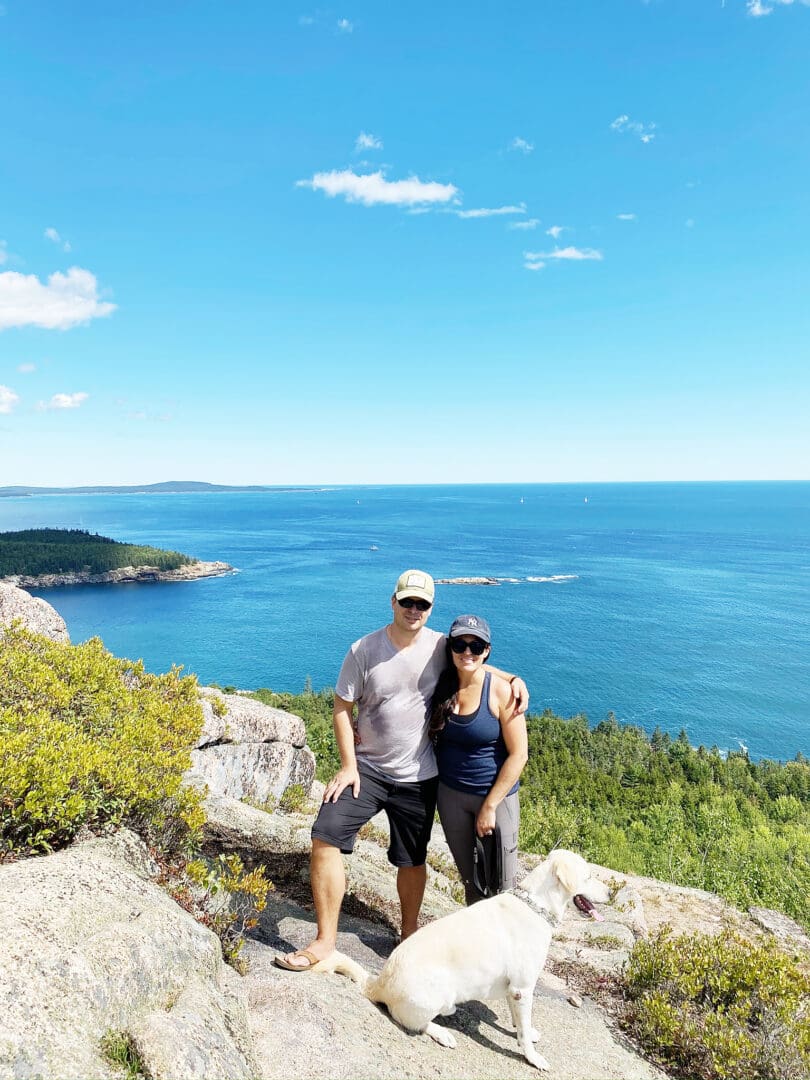 Hiking Acadia National Park what to wear and bring, hiking outfit.  Top of Cadillac Mountain || DarlingDarleen.com Top Lifestyle CT Blogger Darling Darleen #acadia #acadianationalpark
