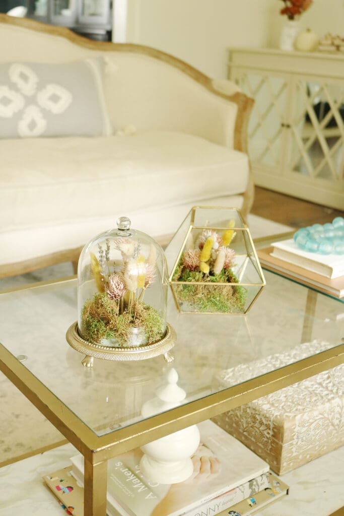 The perfect fall coffee table accent piece are these DIY dried floral Terrariums || Darling Darleen Top Lifestyle CT blogger #driedfloral