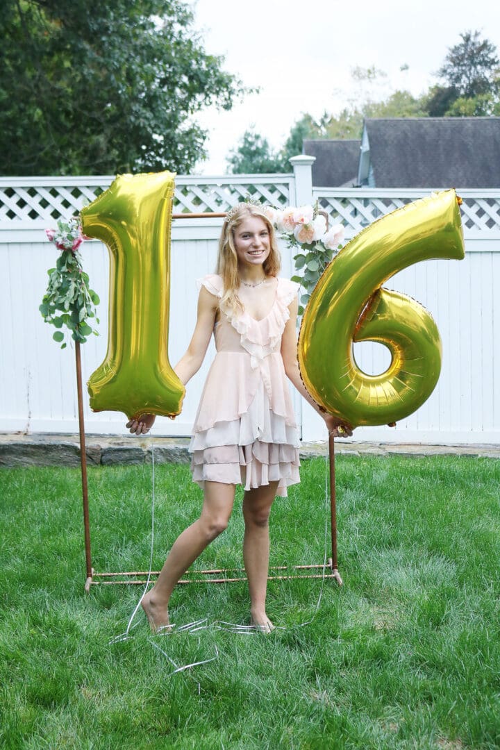 Sixteen birthday party Photo Booth photoshoot.  What to wear at a sixteenth birthday outfit and all the party details || Darling Darleen Top CT Lifestyle Blogger #darlingdarleen #birthdaypartydetails