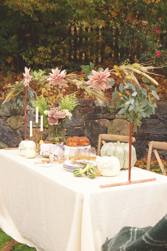 Outdoor Thanksgiving Table plus an easy DIY Over-The-Table Floral Rod to Make Your Thanksgiving Table a Feast to Remember and to use for all your festive holidays. || Darling Darleen Top Lifestyle CT Blogger #thanksgivingtable #thanksgiving #darlingdarleen