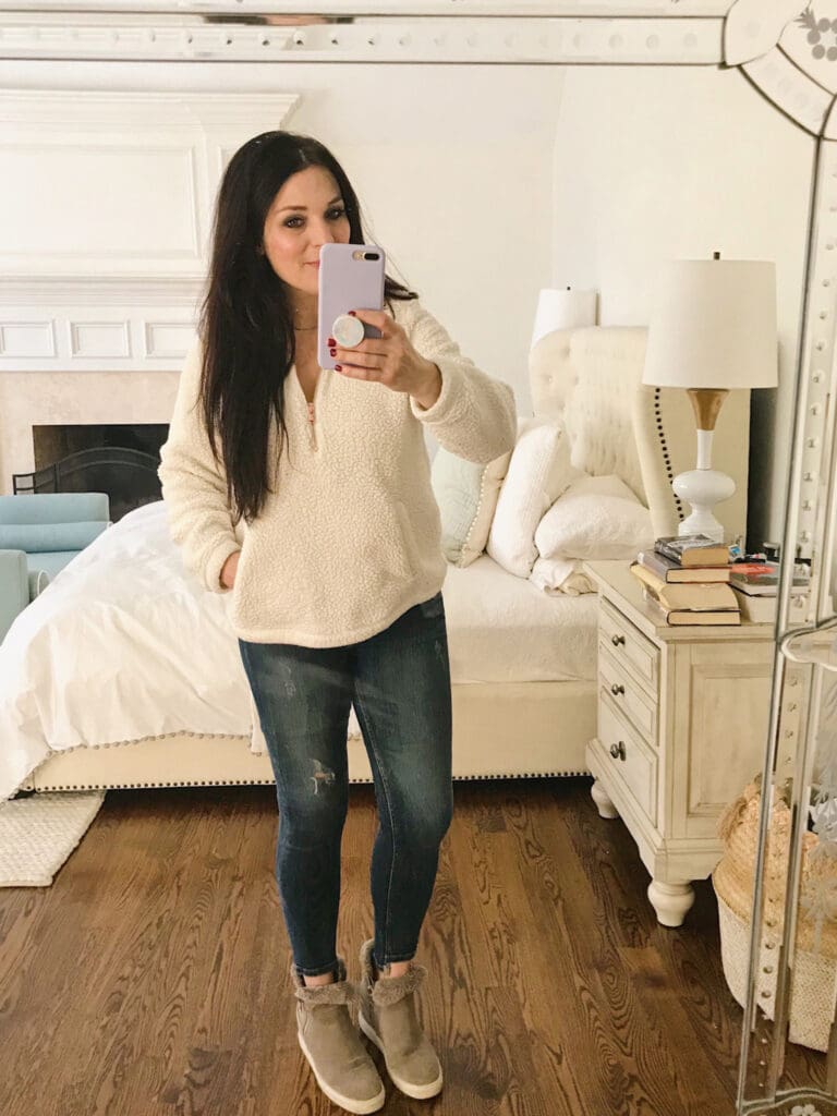 Snapits of my casual Friday jeans and sneakers winter edition, and sharing winter sales and how I am staying warm this winter. || Darling Darleen Top CT Lifestyle Blogger