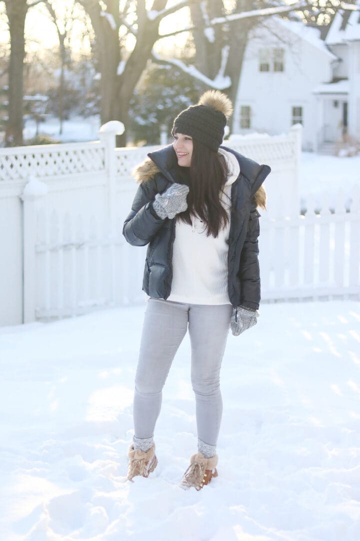 The Best Winter coats and boots sales going on right now to wear right now and stock up for next winter snow season! You don't want to miss! || Darling Darleen Top CT Lifestyle Blogger #wintersales