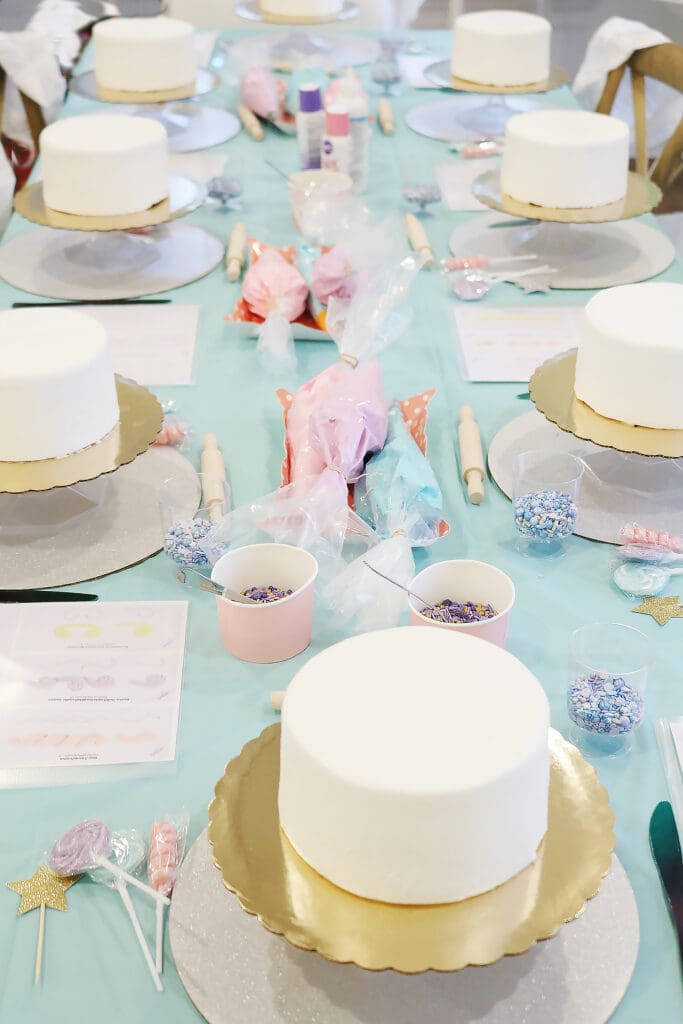 Need one  Cake decorating, Cake decorating techniques, Cricut cake