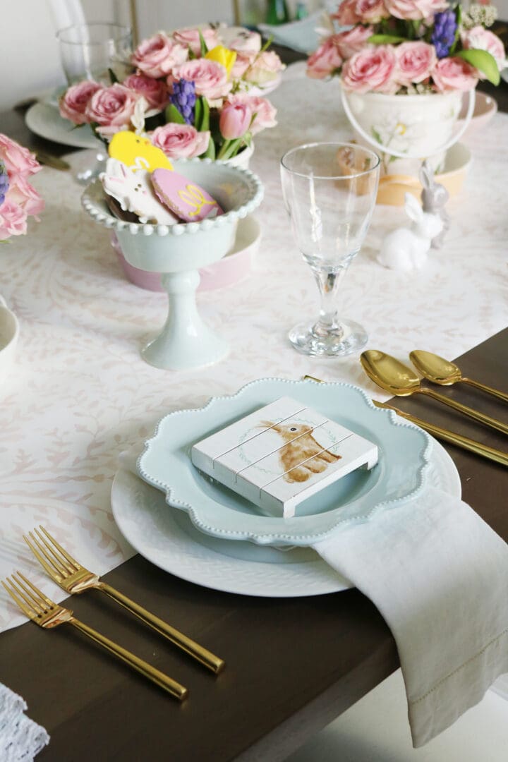 Playful Flowers and Cute Bunnies make a Happy Spring Easter Table, pink roses and daisy, little bunnies, easter table space ideas || Darling Darleen Top CT Lifestyle Blogger #darlingdarleen #eastertable