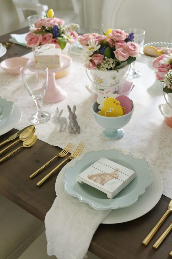 Playful Flowers and Cute Bunnies make a Happy Spring Easter Table, pink roses and daisy, little bunnies, easter table space ideas || Darling Darleen Top CT Lifestyle Blogger #darlingdarleen #eastertable